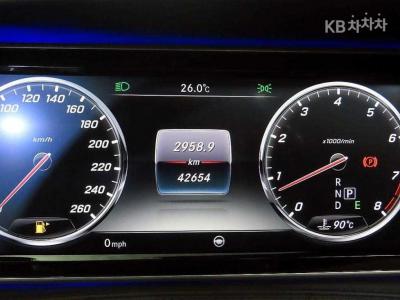 Mercedes-Benz - S-Class | New Maybach S 500 Base 9