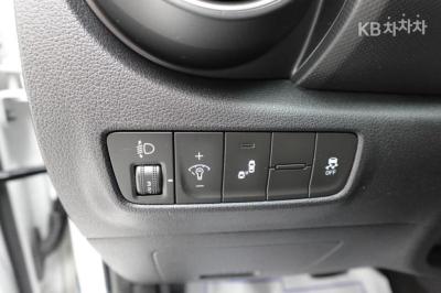 Hyundai - Kona | 1.6 Turbo Modern 19
