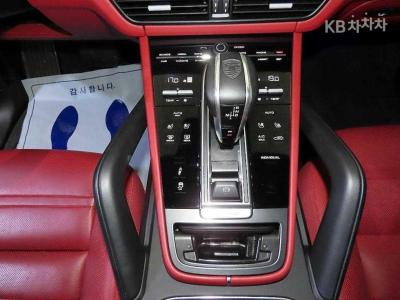Porsche - Кайен | 3.0 E-Hybrid Coupe Base 12