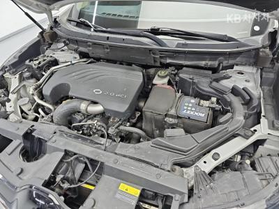 Renault - QM6 | 2.0 2WD RE Base 5