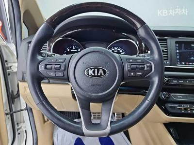 Kia - Карнивал | The New 7Seater 2.2 Diesel 9