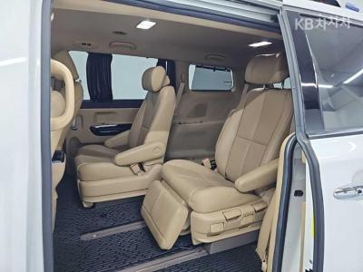 Kia - Карнивал | The New 7Seater 2.2 Diesel 12