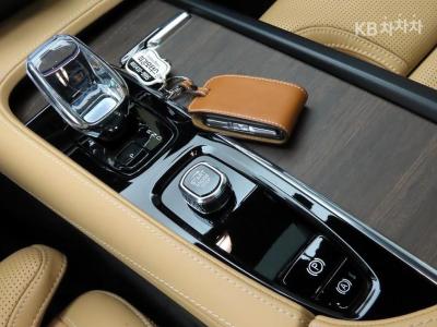 Volvo - S90 | 2Gen B6 AWD Ultimate Bright 10