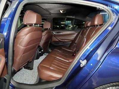 BMW - 5-Series | All New 520 xDrive M Sport Package Plus 7