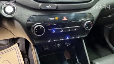 Hyundai - Tucson | All New Diesel(e-VGT R)2.0 2WD Smart 13