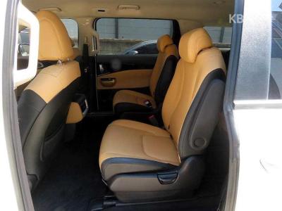 Kia - Carnival | 4Gen D2.2 9Seater Prestige 6