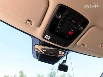 Kia - Carnival | 4Gen D2.2 9Seater Prestige 16