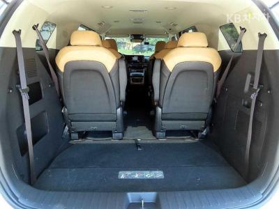 Kia - Carnival | 4Gen D2.2 9Seater Prestige 18