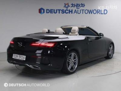 Mercedes-Benz - E-Class | E220 Cabriolet 3