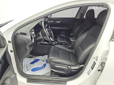 Kia - K3 | The New 1.6 Gasoline Prestige 11