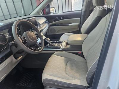 كيا - كارنيفال | 4Gen D2.2 9Seater Prestige 8