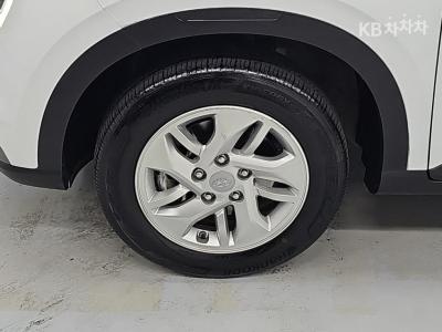 Hyundai - Веню | Gasoline 1.6 Smart 19
