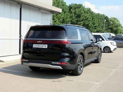 Kia - Carnival | 4Gen D2.2 9Seater Prestige 4