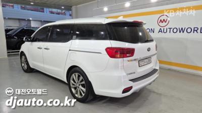 Kia - Карнивал | The New 9Seater 2.2 Diesel Prestige 6