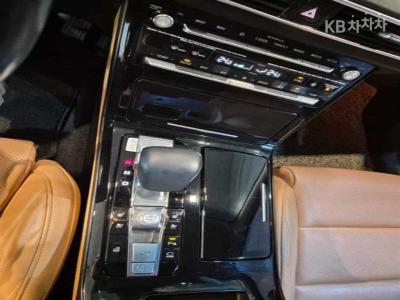 Kia - K7 | Premier 3.0 GDi Signature 16