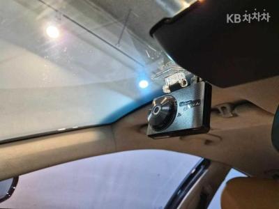 Kia - K7 | Premier 3.0 GDi Signature 17