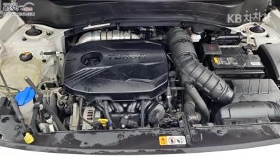 Kia - Seltos | 1.6 Gasoline Turbo 2WD Signature 8