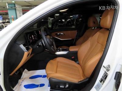 BMW - 3-Series | 320 M Sport 6