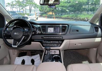 كيا - كارنيفال | The New 7Seater 2.2 Diesel VIP 7
