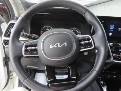 Kia - Sorento | 4Gen 2.2 Diesel 2WD Prestige 8