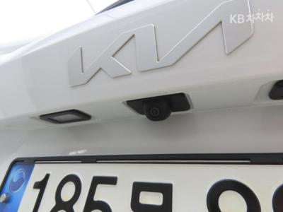 Kia - Sorento | 4Gen 2.2 Diesel 2WD Prestige 15