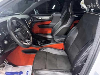 فولفو - XC40 | T4 AWD R-Design 6