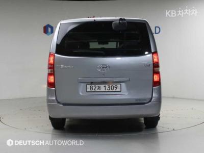 Hyundai - Grand Starex | The New Van 3Seater Smart 4