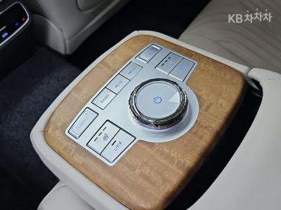 Genesis - G80 | 2.5 T-GDi AWD 14
