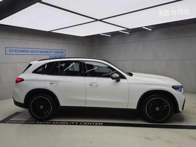 Mercedes-Benz - GLC-Class | 300 4Matic AMG Line 2