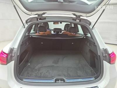 Mercedes-Benz - GLC-Class | 300 4Matic AMG Line 16