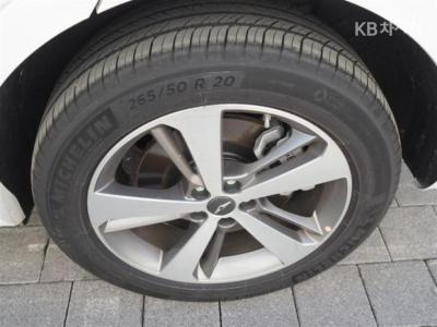 جينيسيس - GV80 | 2.5 Turbo Gasoline 2WD 16