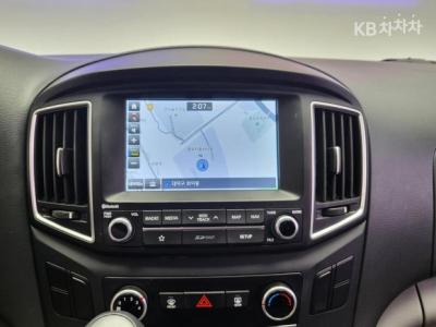 Hyundai - Grand Starex | The New Van 3Seater Style 9