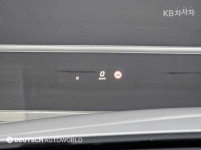 Mercedes-Benz - E-Class | E220 Avantgarde 18