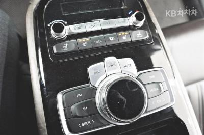 Genesis - G90 | 3.8 GDi AWD Luxury 8