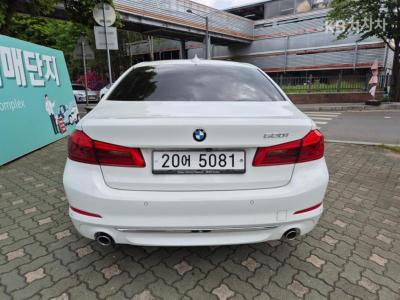 بي إم دبليو - 5-Series | All New 520 Luxury 5