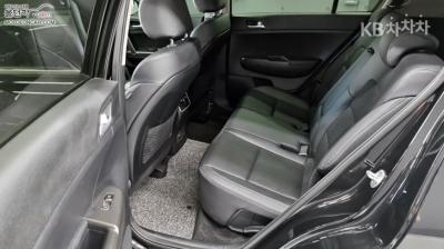 Kia - Sportage | The Bold 2.0 Diesel 2WD Prestige 10