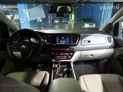 كيا - كارنيفال | The New 9Seater 2.2 Diesel Noblesse Special 5