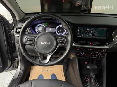 Kia - Ниро | The New 1.6 HEV Prestige 9
