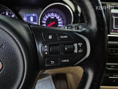 كيا - كارنيفال | All New 9Seater 2.2 Diesel Noblesse 16