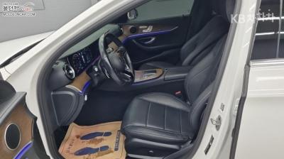 Mercedes-Benz - E-Class | E250 Exclusive 9