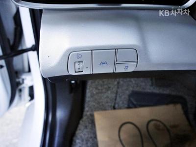 Hyundai - Elantra | All New 1.6 Gasoline Modern 15