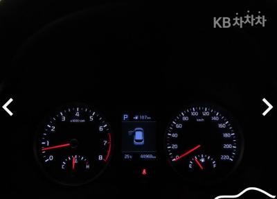 Kia - Stonic | Gasoline 1.4 MPI Prestige 9